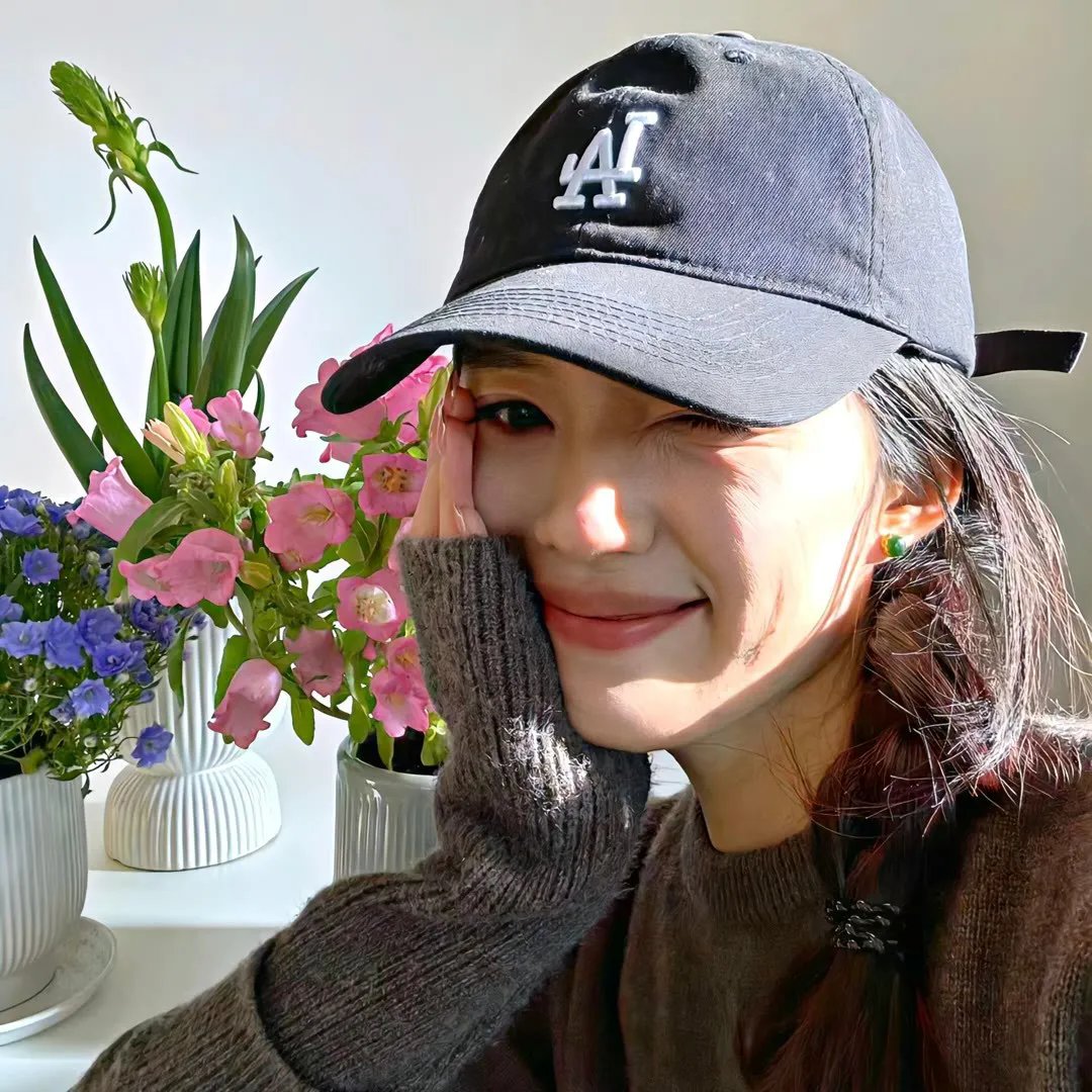 轻轻拂过